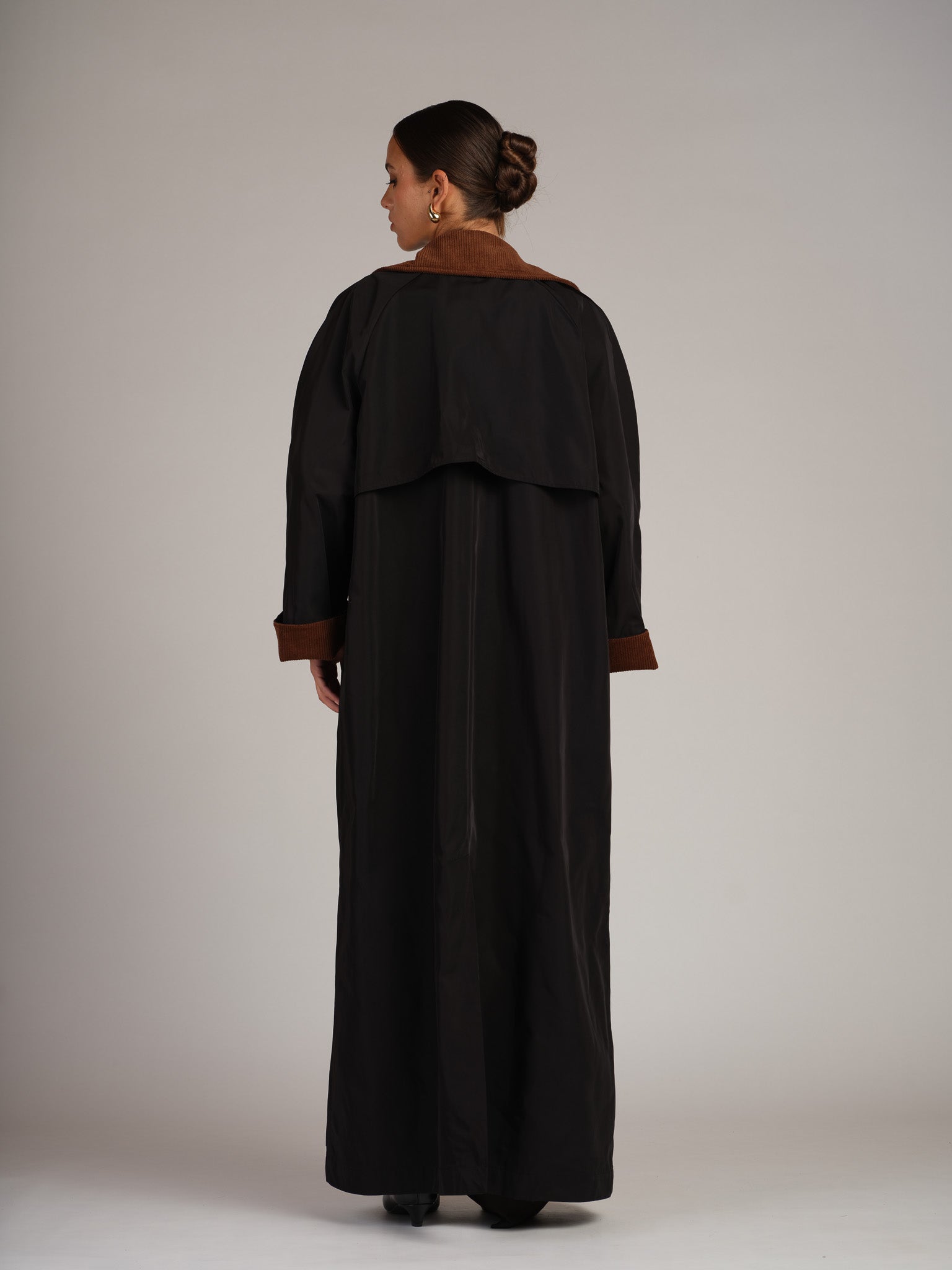BLACK TRENCH BARN ABAYAH