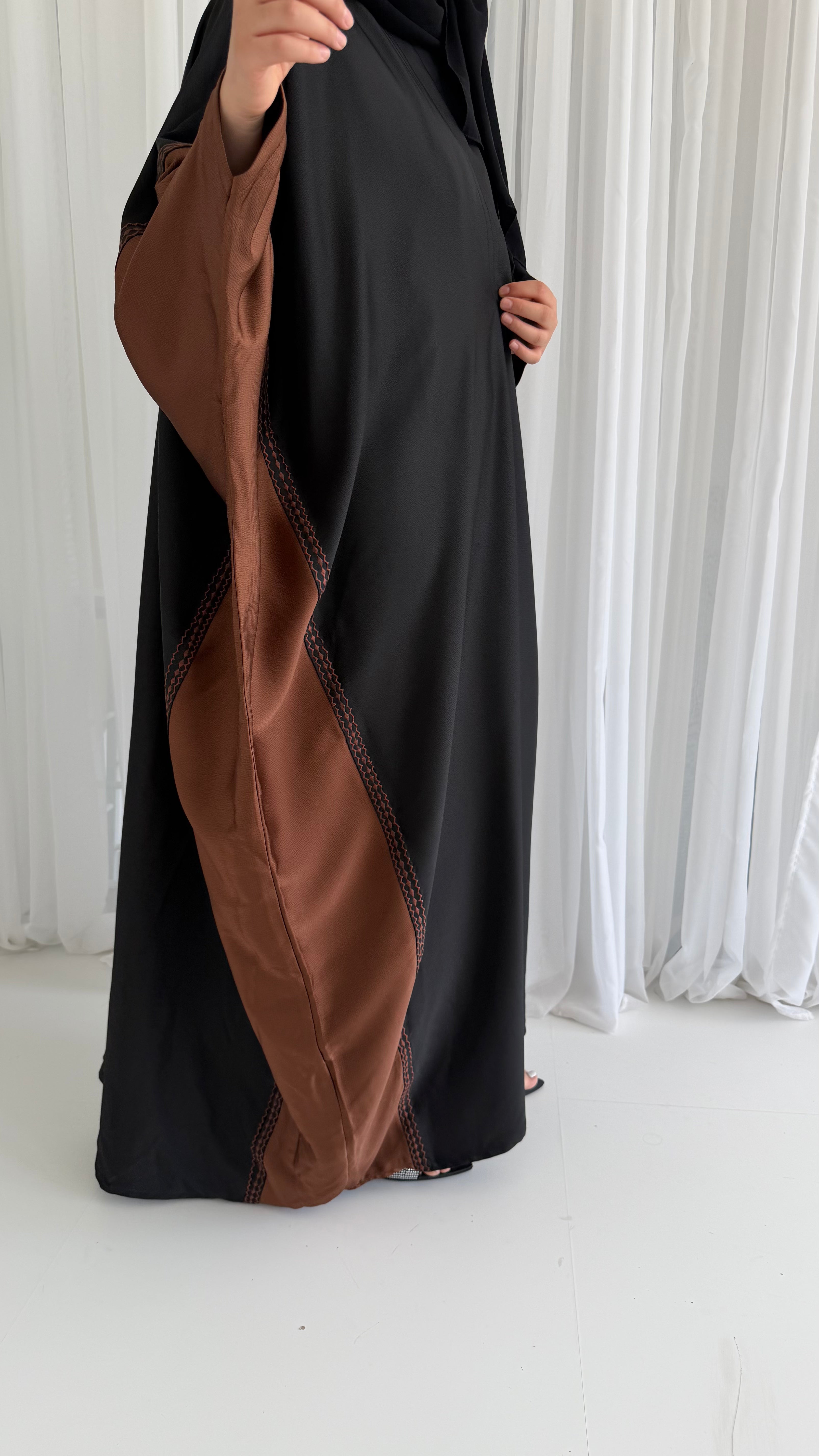 Brown/ Black Bisht Abaya
