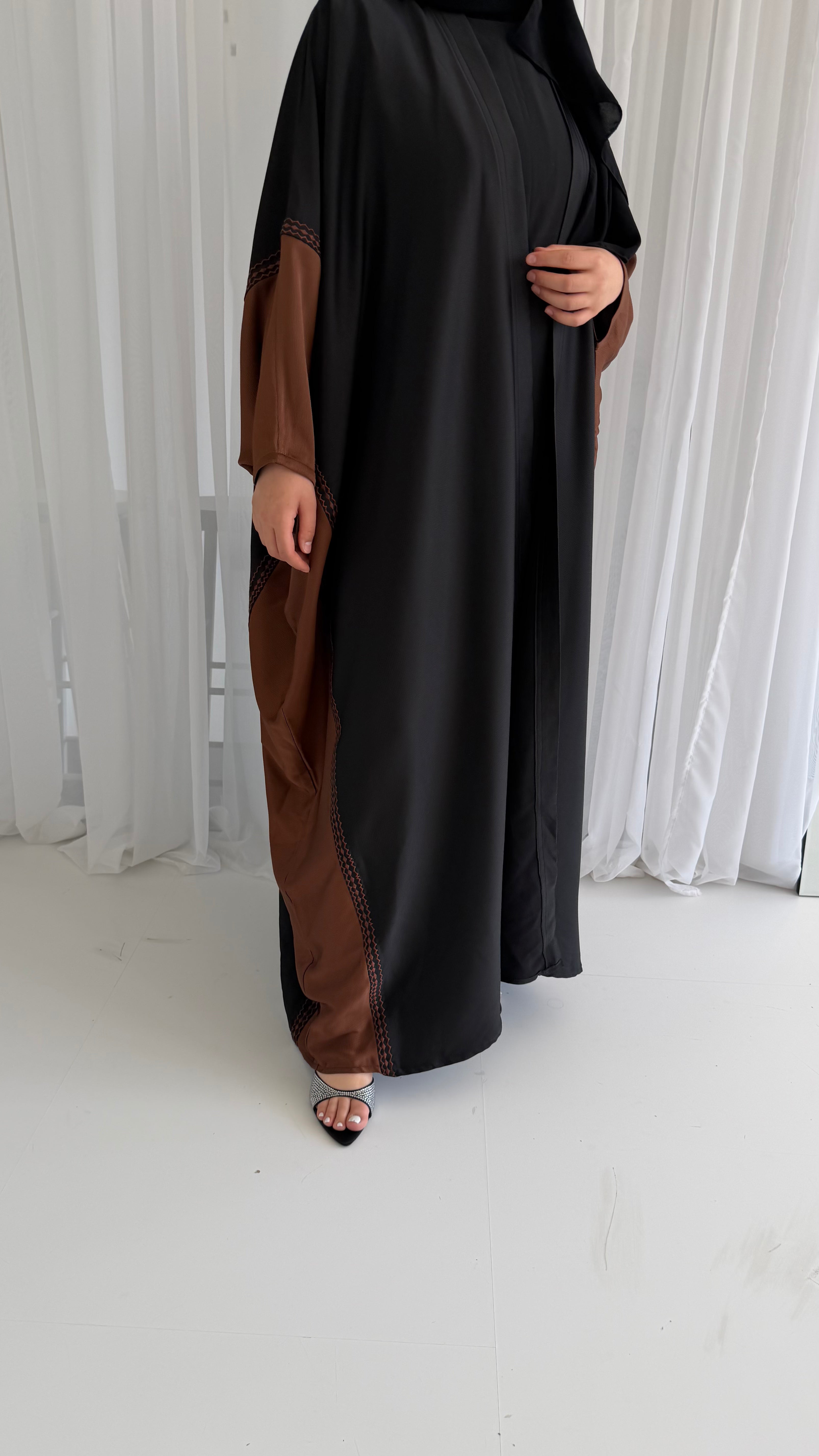 Brown/ Black Bisht Abaya