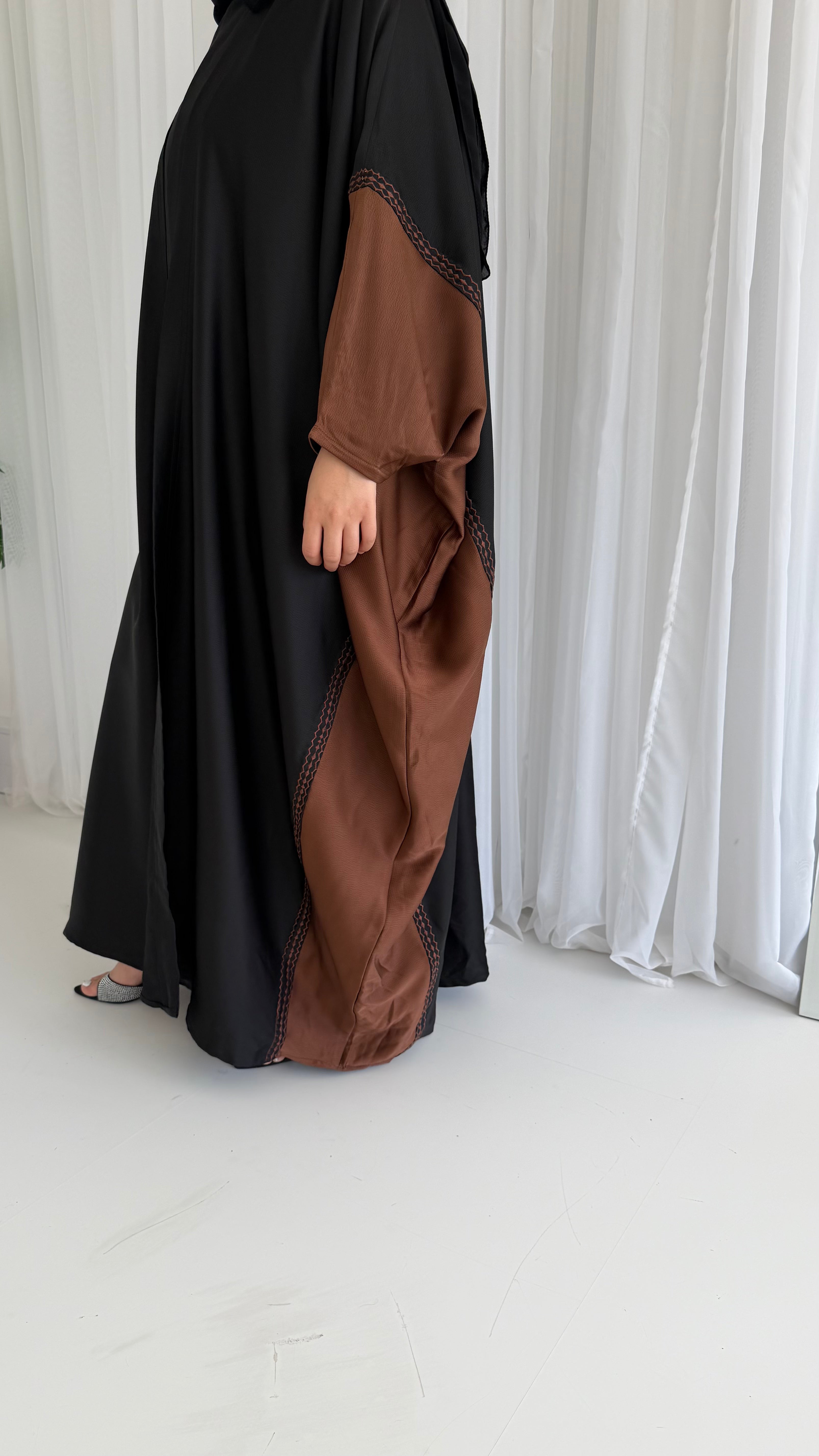 Brown/ Black Bisht Abaya