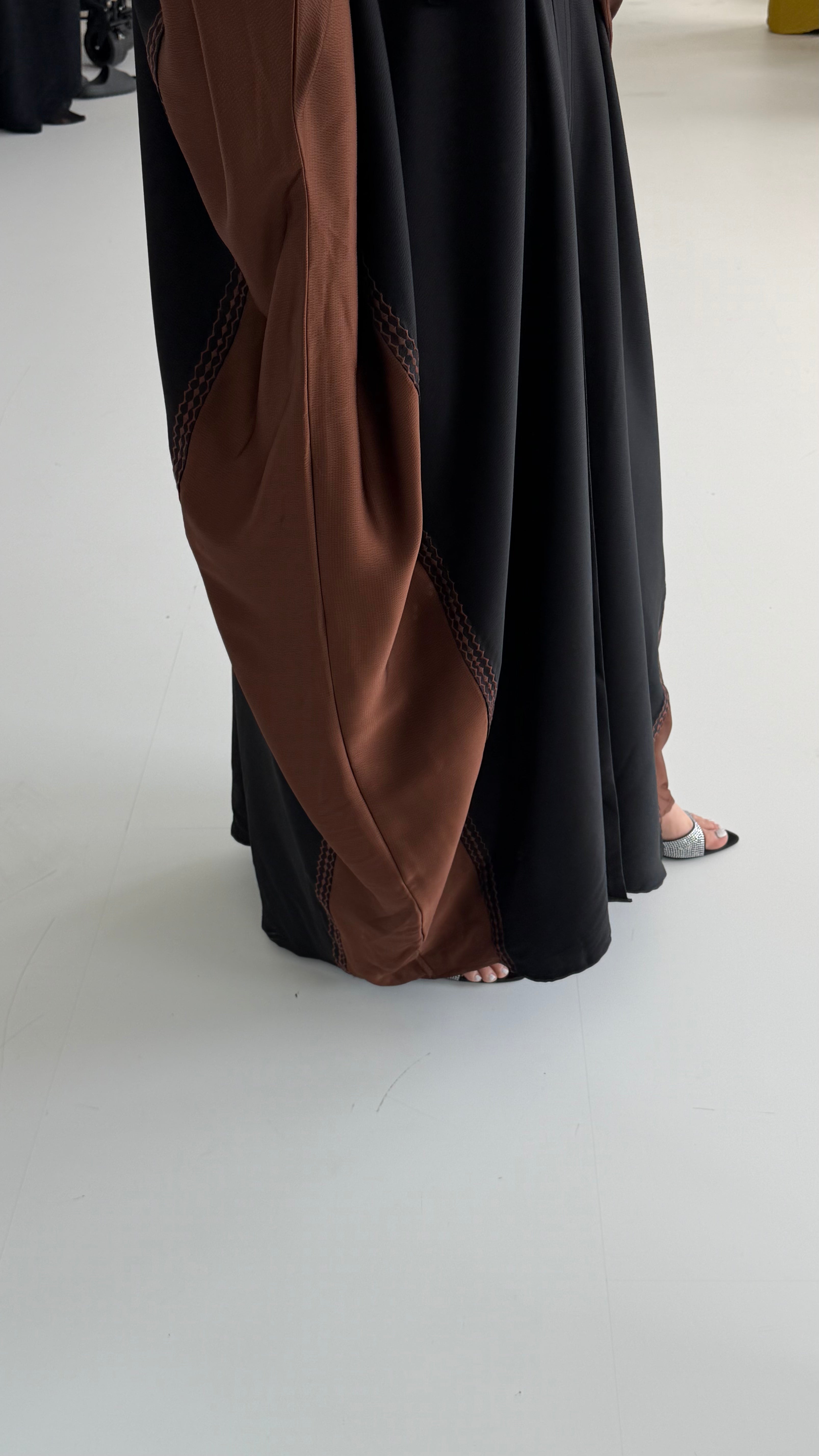 Brown/ Black Bisht Abaya