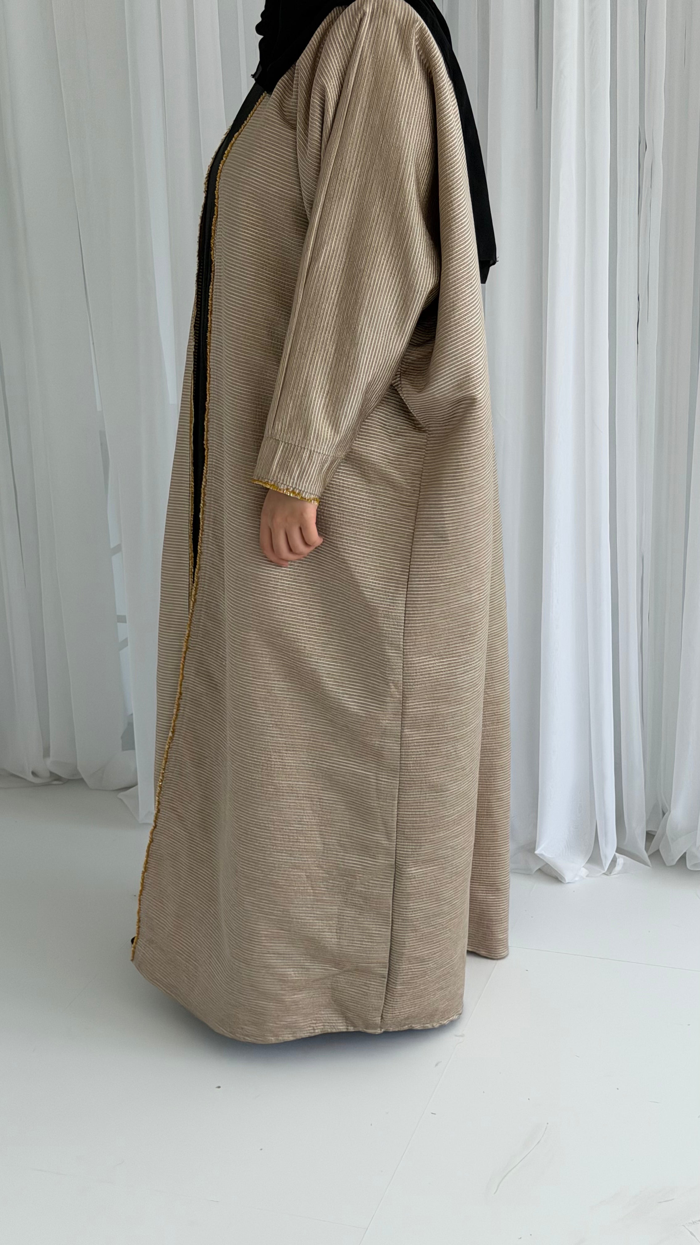 Golden Globe Abaya