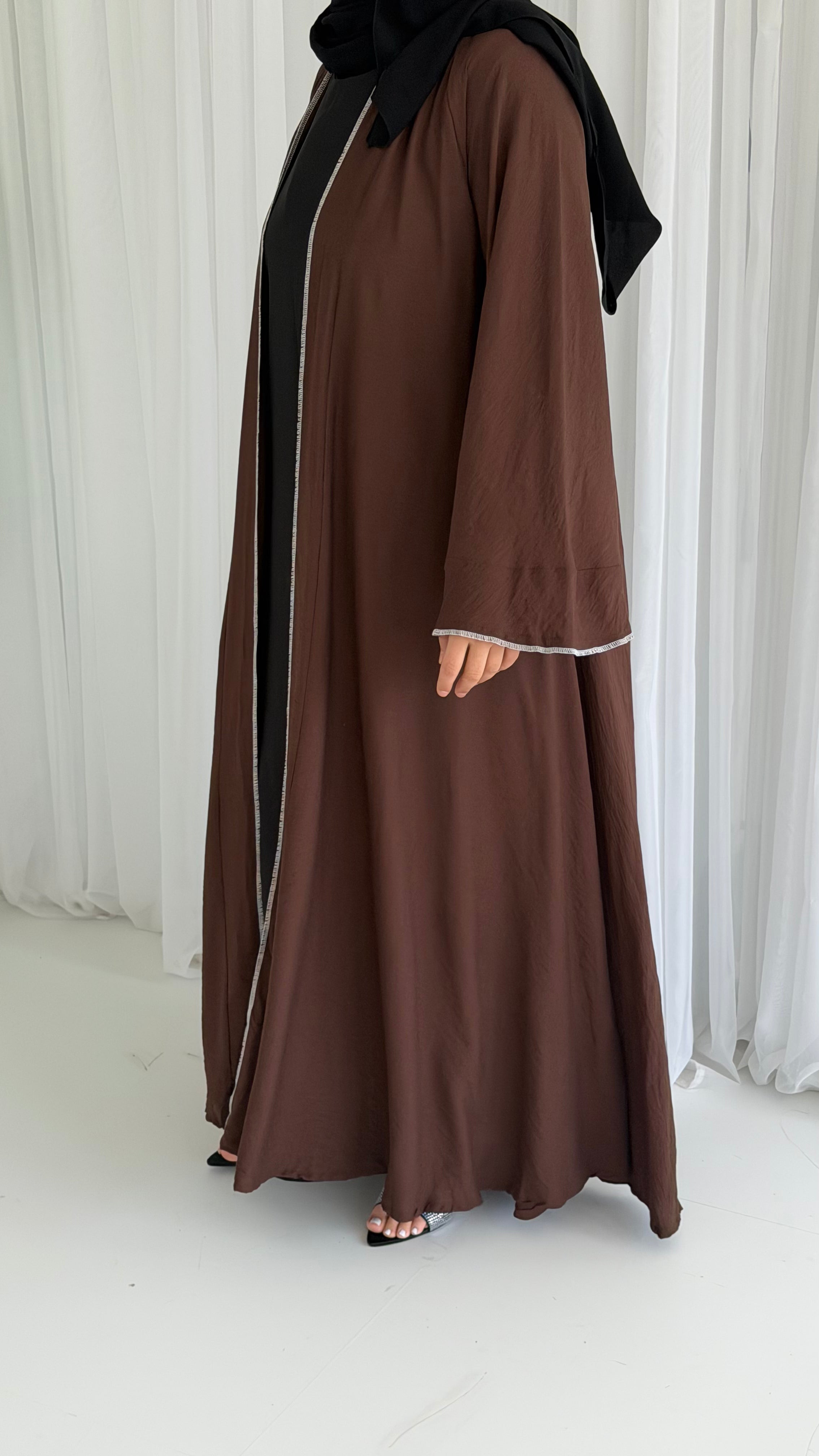 Cocoa Stitch Abaya