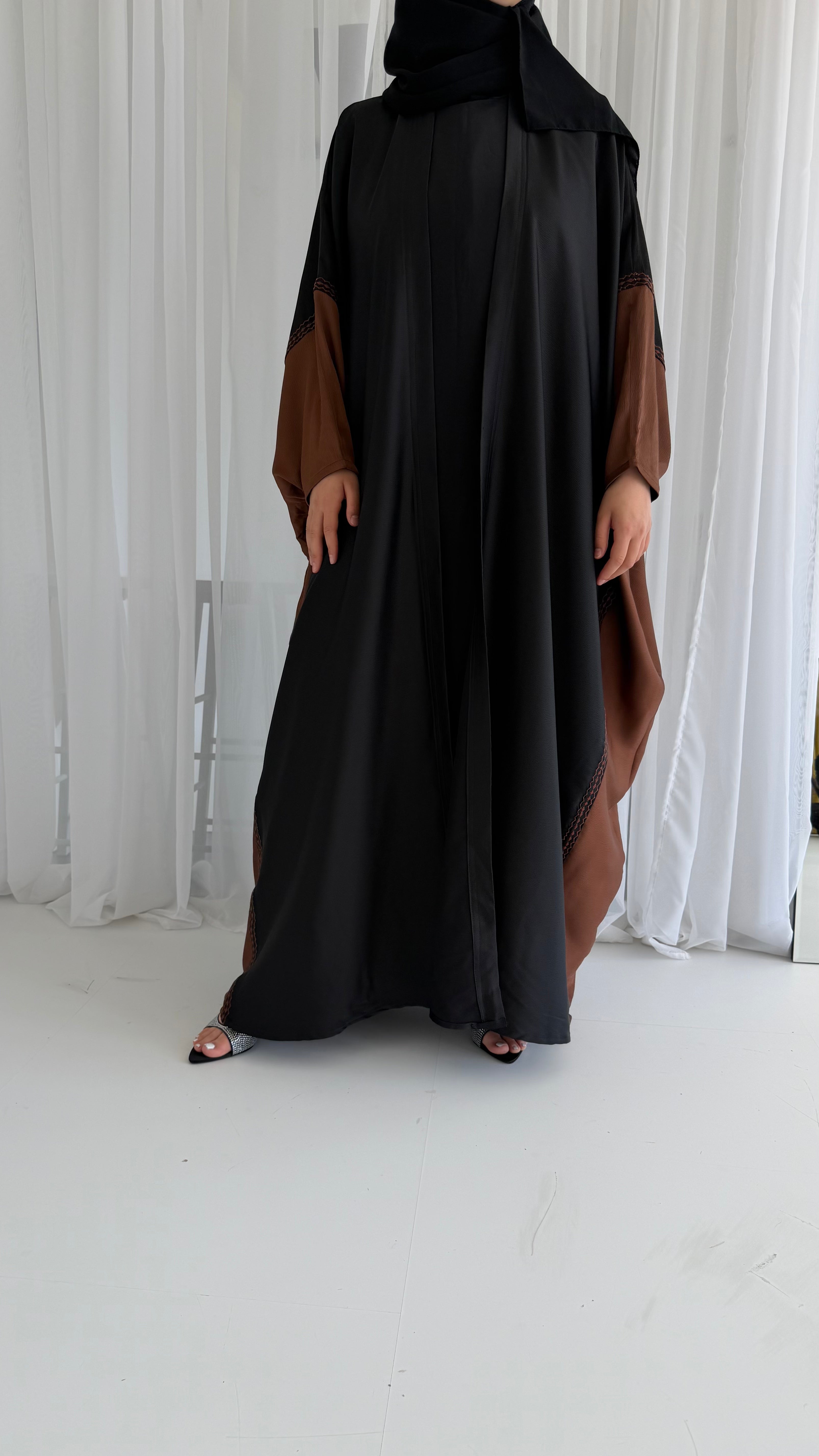 Brown/ Black Bisht Abaya