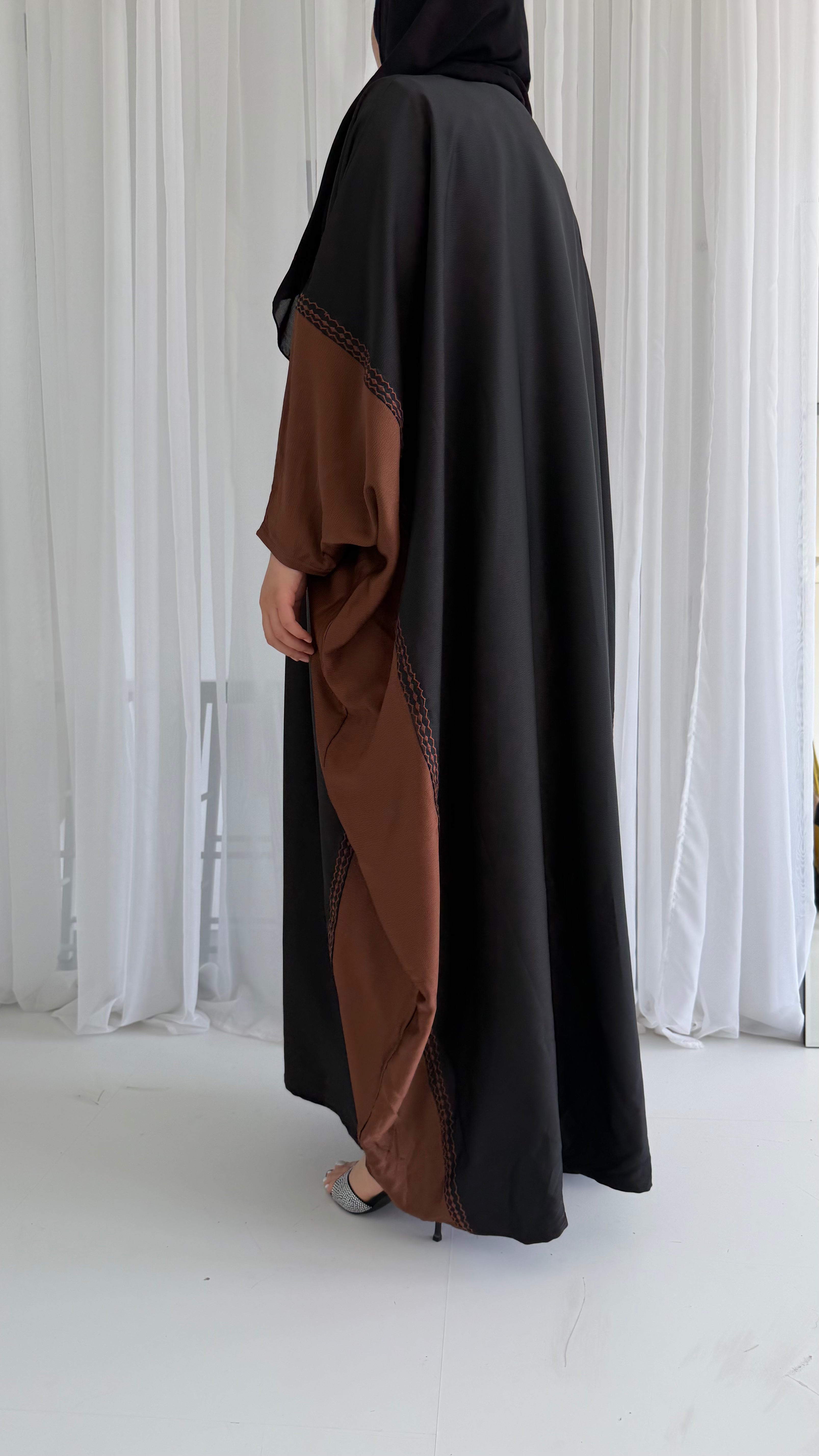 Brown/ Black Bisht Abaya